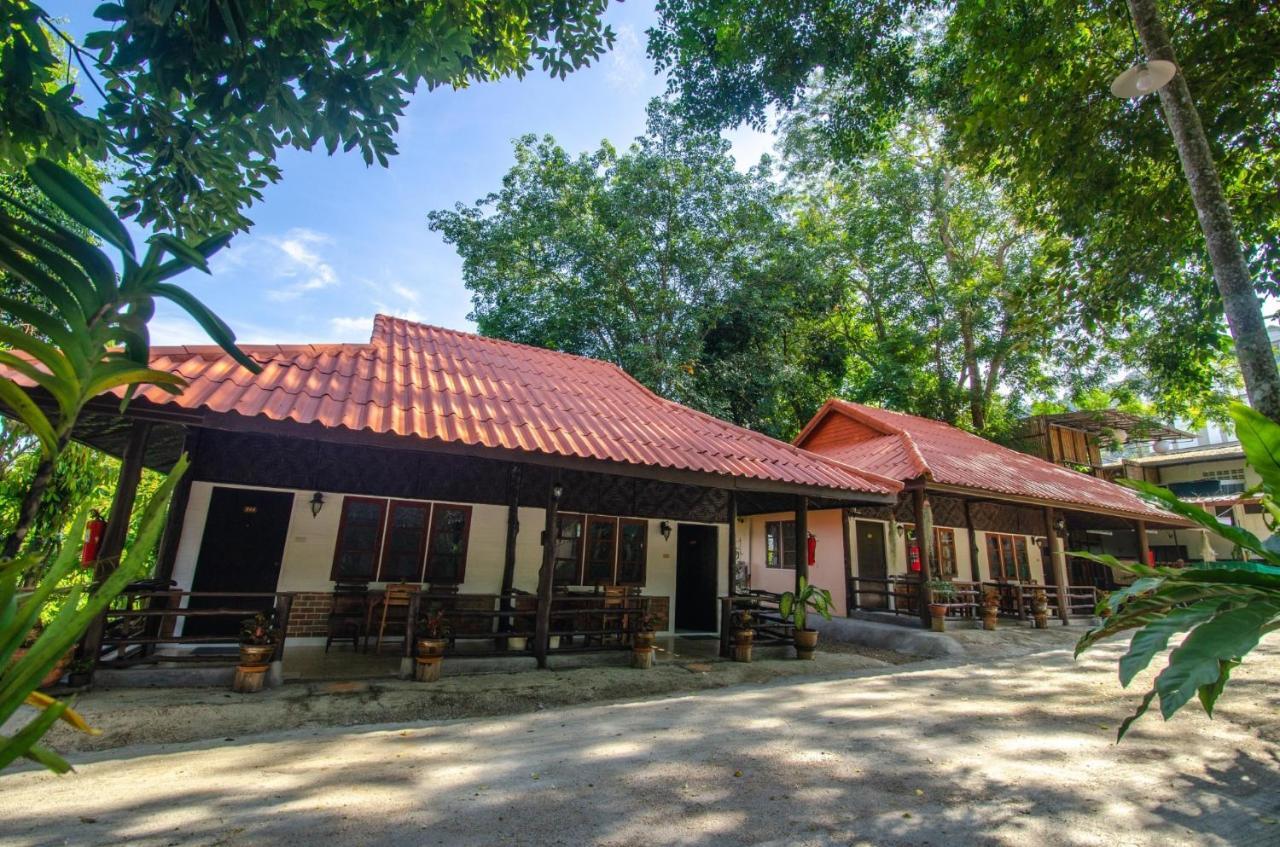 อ่าวนาง เกสท์ โฮม Hotel Ao Nang ภายนอก รูปภาพ